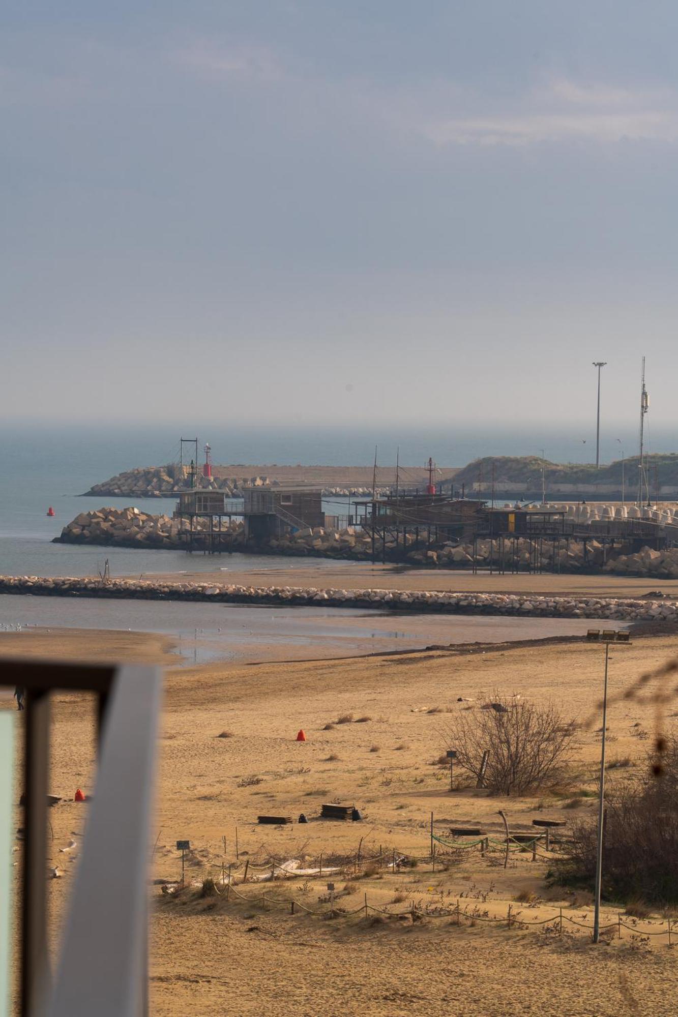 "Casa Incantevole" Fronte Mare Pescara - Appartamento Via Buozzi Eksteriør bilde